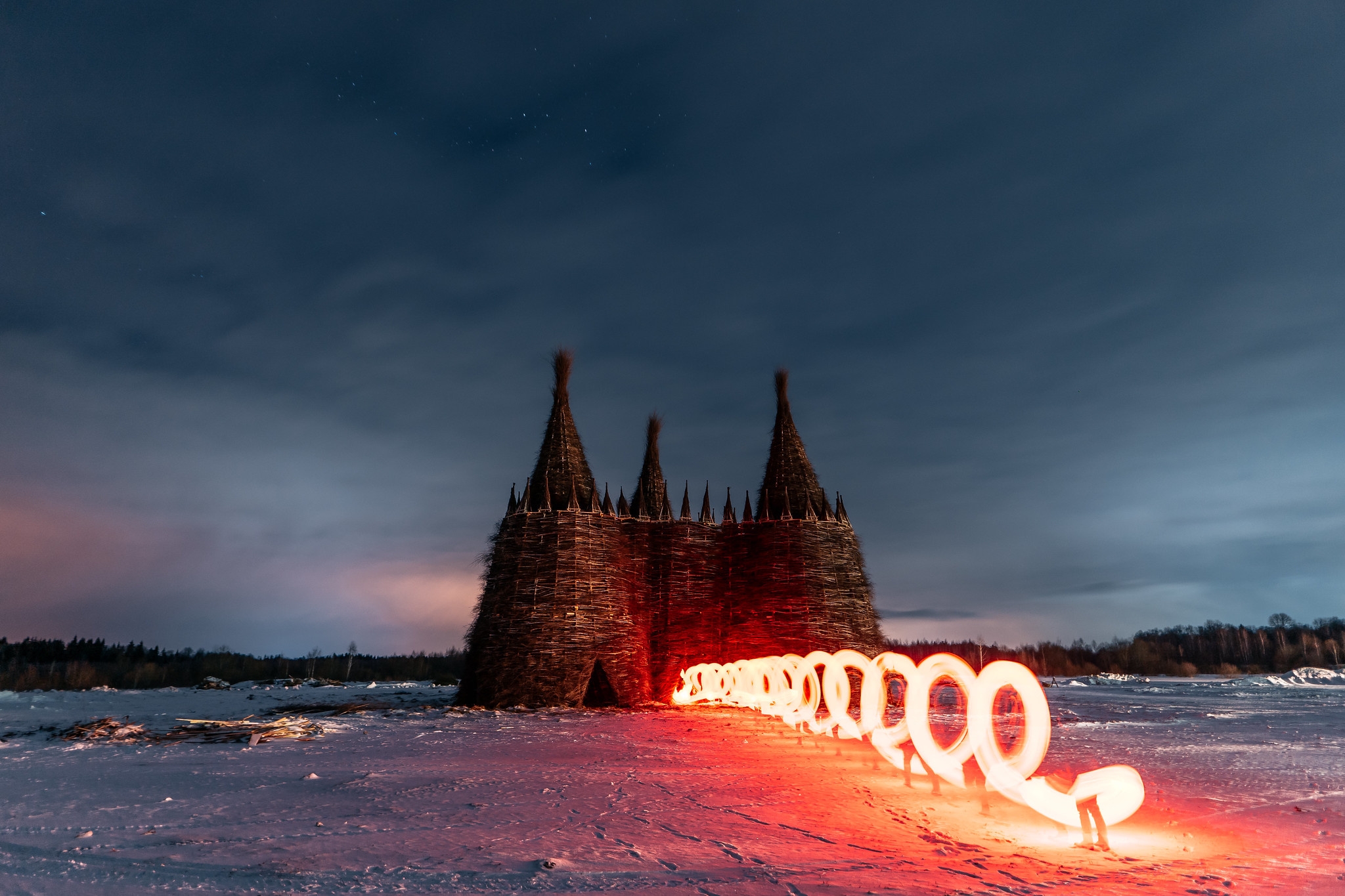 «Замок корона-людоеда» сожгли в 2021-м